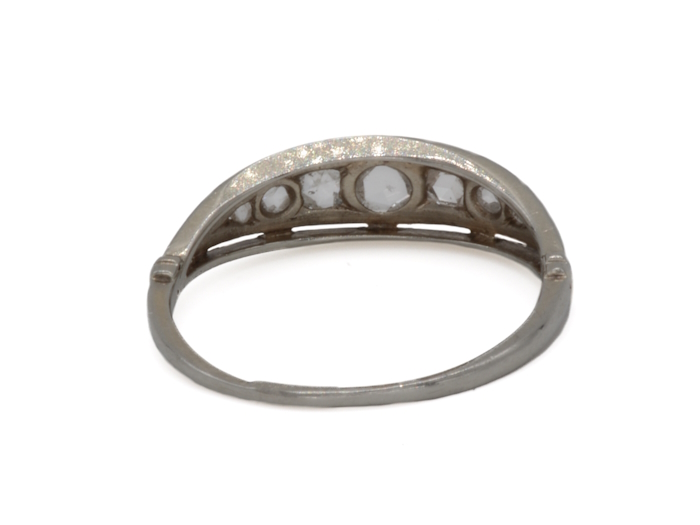 Bague Jarretière or gris et diamants. – Image 3